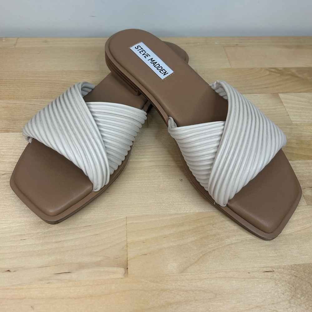 Steve Madden LIMIT Slide Sandals Ivory Beige Cross Strap Size 6 Flat EUC